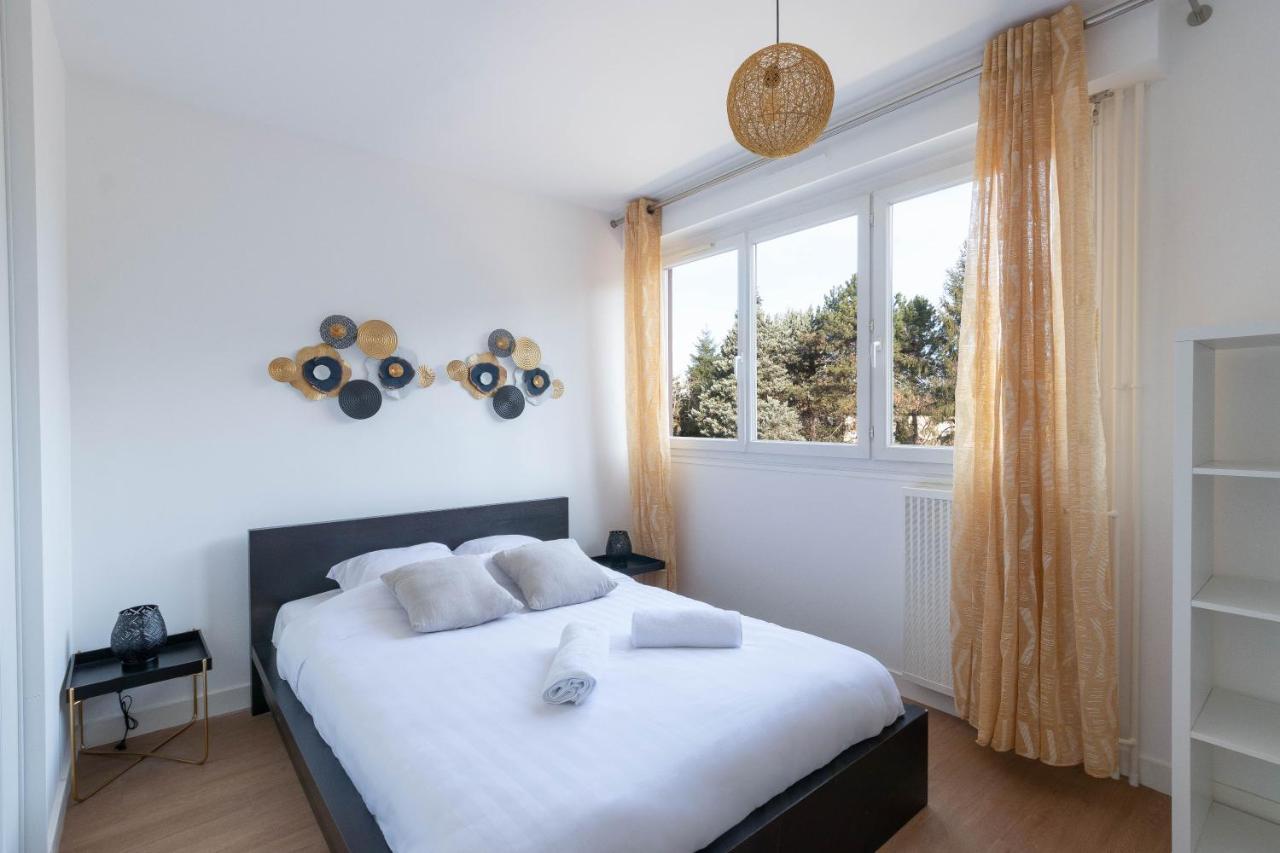 Cabana & Le Grand Appartement Lumineux Macon Exterior photo
